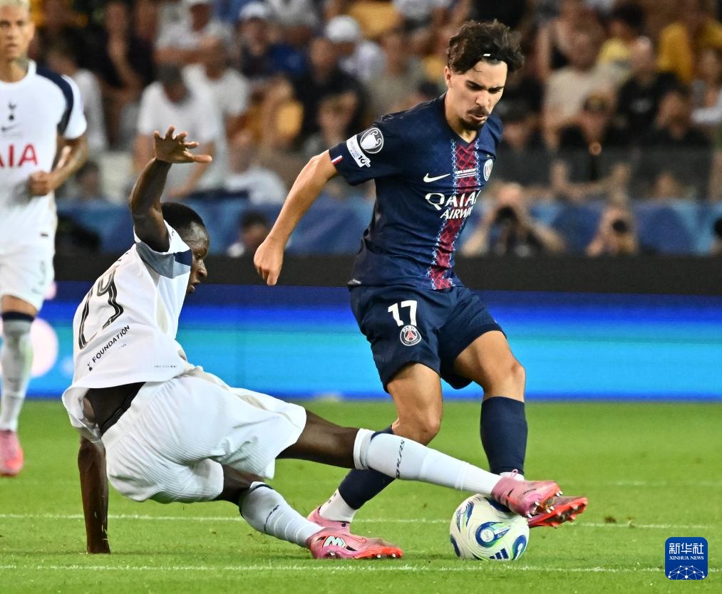 行不一致的 行不一致的