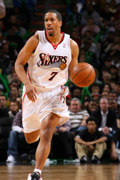 一直致力于 一直致力于